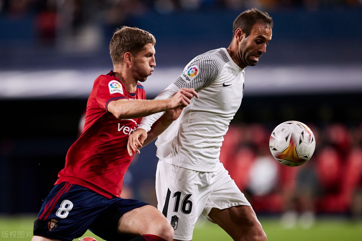 包含马赛抢分逼平瓦朗谢纳，保持不败的词条