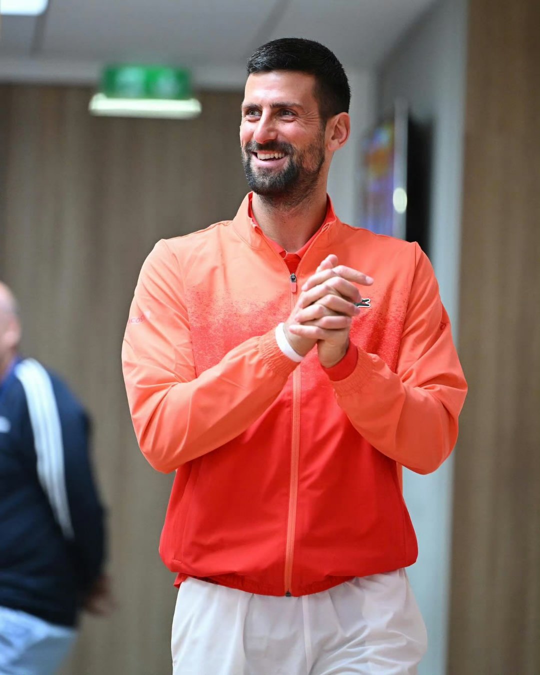 法网翻盘拉沃尔杯,德约科维奇点燃赛场的简单介绍 法网翻盘拉沃尔杯,德约科维奇点燃赛场的简单介绍