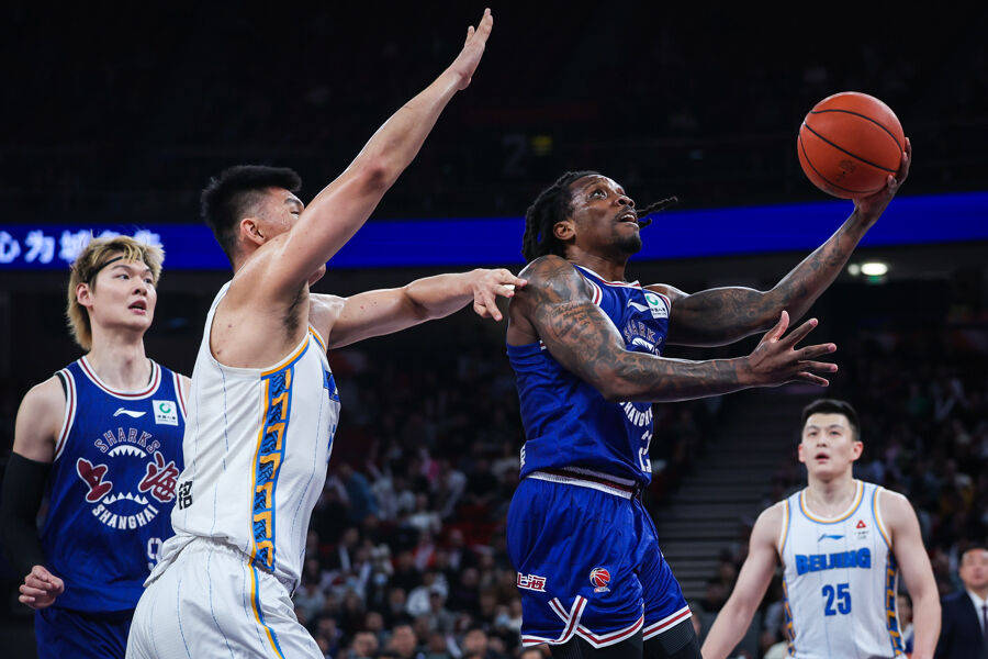 青海男篮取得压倒性胜利,实现全身而退 青海男篮取得压倒性胜利,实现全身而退