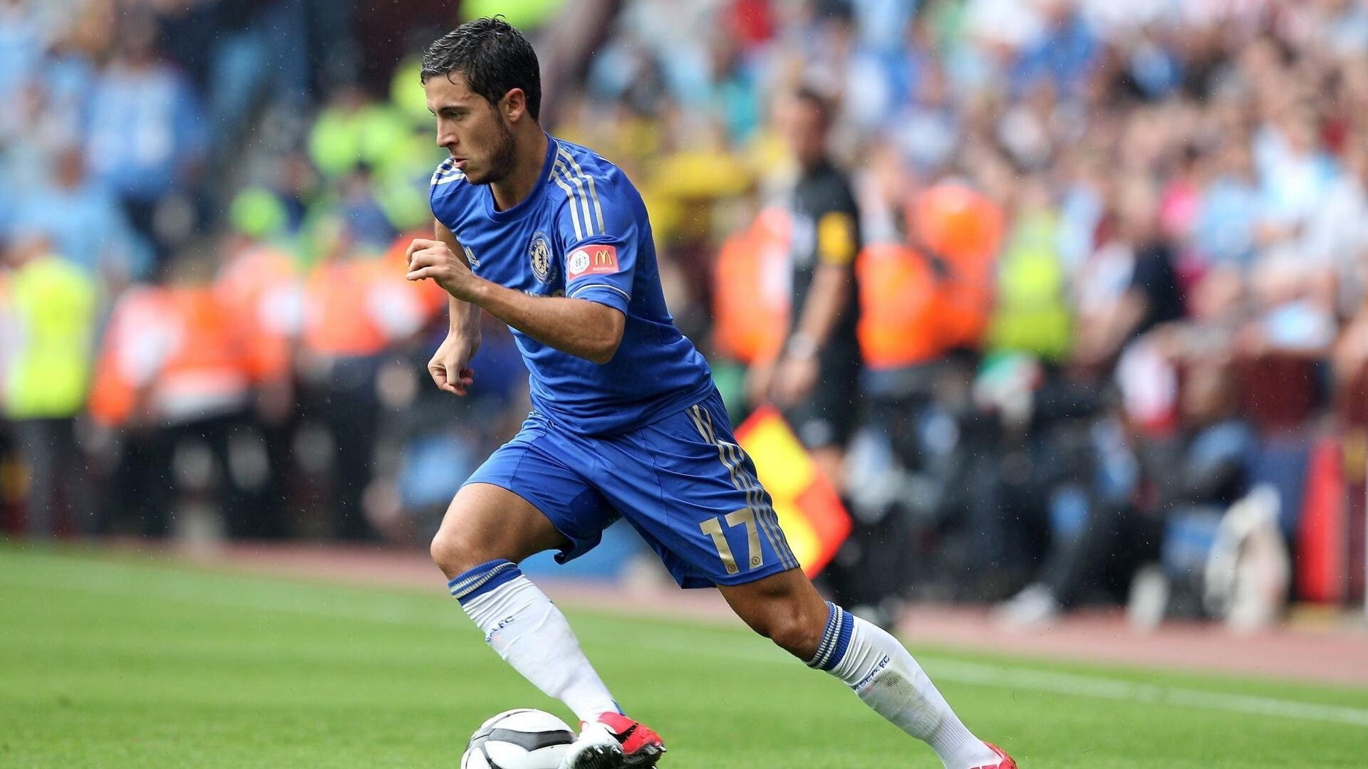 足球双城记,哈兰德火热状态映衬摩洛哥轻取马赛的战术智慧